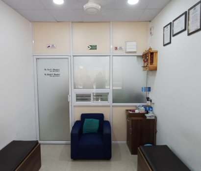 Professional healthcare and pathology team at Life Care Laboratory